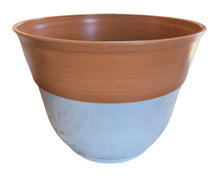 Load image into Gallery viewer, Colored Rim Planters
